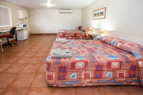 Leichhardt Hotel Motel - Accommodation Broadbeach 4