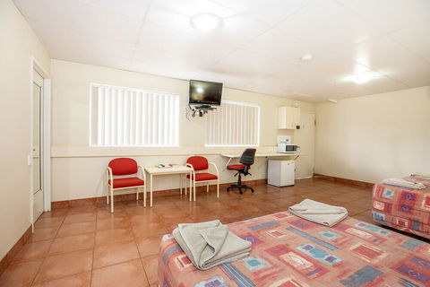 Leichhardt Hotel Motel - Accommodation Broadbeach 7