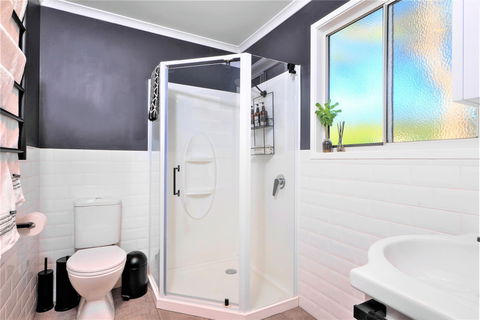 Three Beaches - Chic Eco Home Tasmania - Accommodation Broadbeach 6