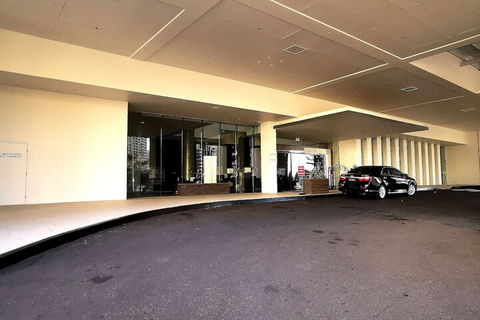 L7 Surfers Paradise Apartment - Accommodation Broadbeach 3