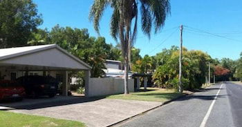 La Casa De Playa - Accommodation Broadbeach 0