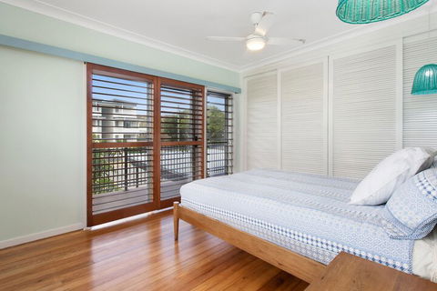BEACH HOUSE On PEARL - Accommodation Broadbeach 4