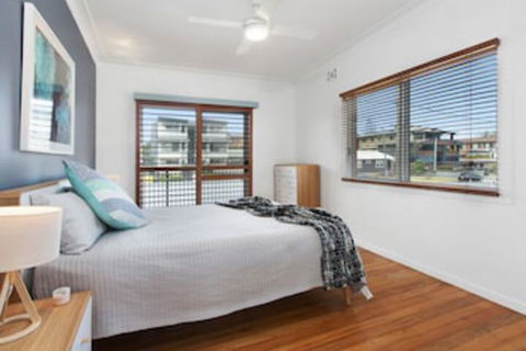 BEACH HOUSE On PEARL - Accommodation Broadbeach 0