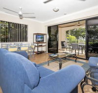 The Mediterranean Beachfront Groundfloor Apartment - Accommodation Broadbeach