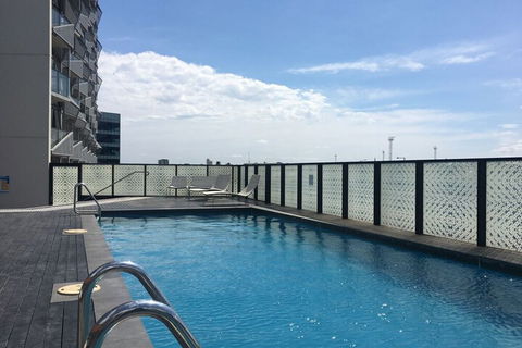 JC Water View Apartment On La Trobe - Accommodation Broadbeach 1