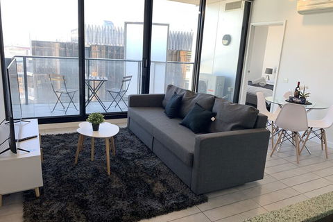 JC Water View Apartment On La Trobe - Accommodation Broadbeach 6
