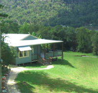 Singletons Retreat - Accommodation Broadbeach