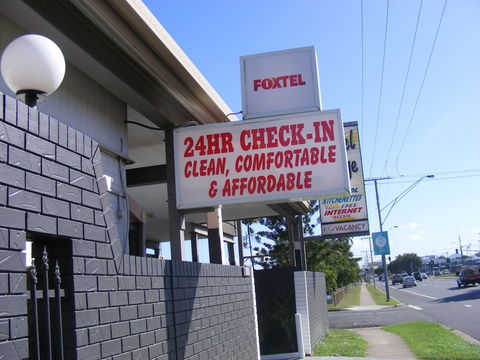 Motel Lodge - Accommodation Broadbeach 0