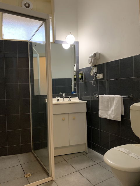 Jacksons Motor Inn - Accommodation Broadbeach 2