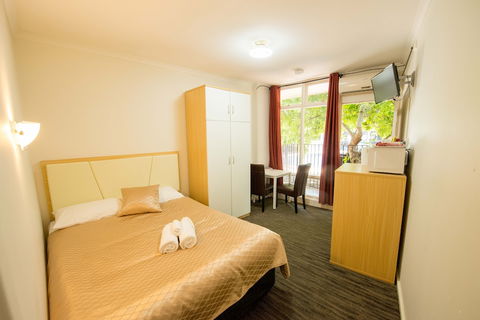 Jacksons Motor Inn - Accommodation Broadbeach 6