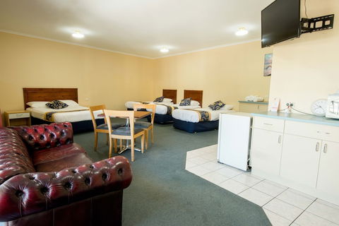 Jacksons Motor Inn - Accommodation Broadbeach 5