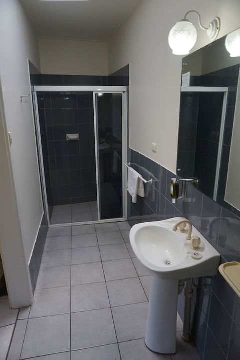 Jacksons Motor Inn - Accommodation Broadbeach 4