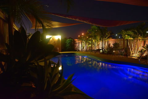 Bluewater Harbour Motel - Accommodation Broadbeach 2