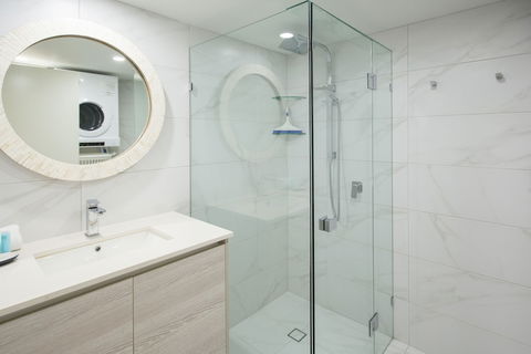 Miami Beachside Holiday Apartments - Accommodation Broadbeach 4