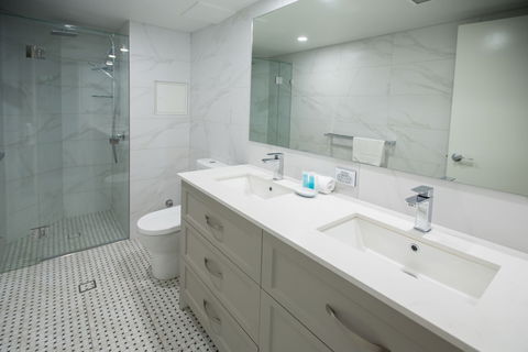 Miami Beachside Holiday Apartments - Accommodation Broadbeach 6