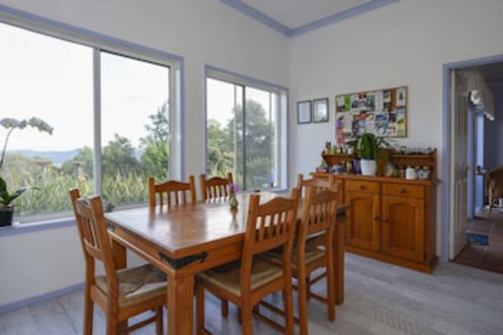 North Arm QLD Accommodation Broadbeach