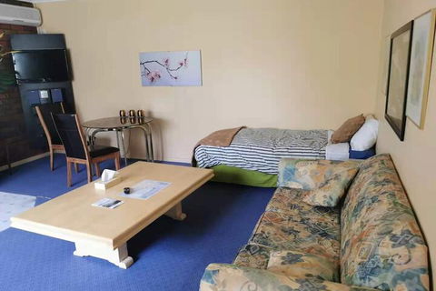 Cottages For Two - Accommodation Broadbeach 3