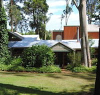 Clarendon Chalets - Accommodation Broadbeach