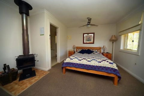 Riesling Trail & Clare Valley Cottages - Accommodation Broadbeach 4
