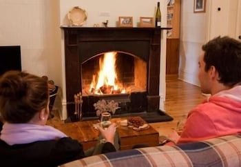 Brown's House Bed And Breakfast - Accommodation Broadbeach 3