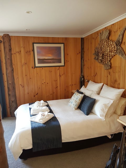 Bed In The Treetops Bed & Breakfast - Accommodation Broadbeach 6