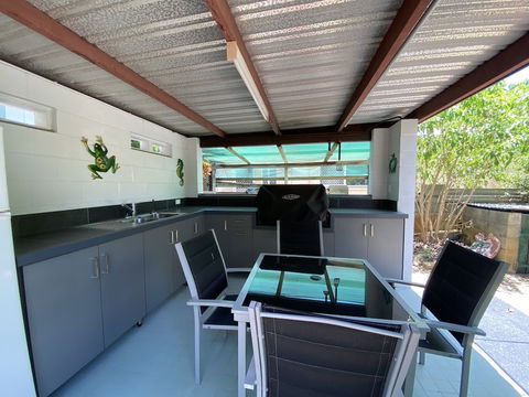 Palm View Holiday Apartments - Accommodation Broadbeach 2