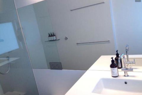Avalon City Retreat - Accommodation Broadbeach 3