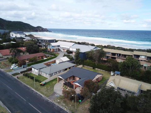 LIFES A BEACH 1 - Accommodation Broadbeach 1