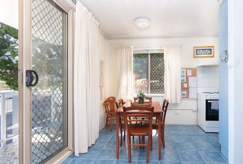 Yamba Towers 2 - Accommodation Broadbeach 3