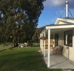 The Retreat - Accommodation Broadbeach