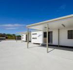 Rocks Retreat Cabin Dolphin - Accommodation Broadbeach