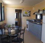 Rocks Retreat Cabin 3 Lobster - Accommodation Broadbeach