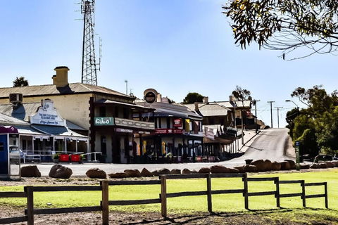Commercial Hotel Morgan - Accommodation Broadbeach 5
