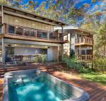 Dux Nutz - Accommodation Broadbeach