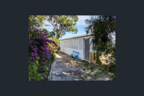 Blue Sky Escapes Beach House Ledge Point - Accommodation Broadbeach 5