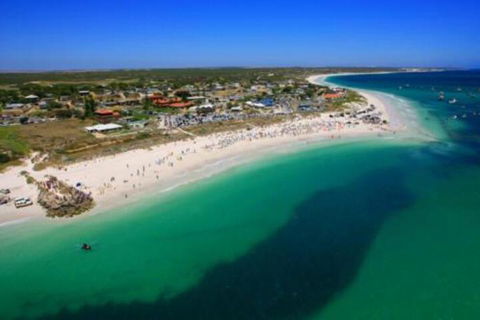 Blue Sky Escapes Beach House Ledge Point - Accommodation Broadbeach 4