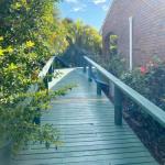 Woorim Secluded Palms Villa - Accommodation Broadbeach 0