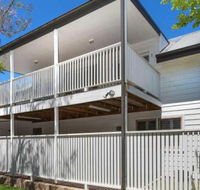 Blake Loft on Manning 500 metres to two beaches - Accommodation Broadbeach