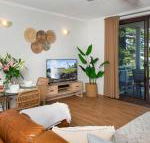 St Tropez Beachside Luxe - Accommodation Broadbeach