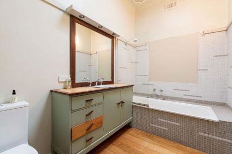 BEACHSIDE GETAWAY DROMANA - Accommodation Broadbeach 4