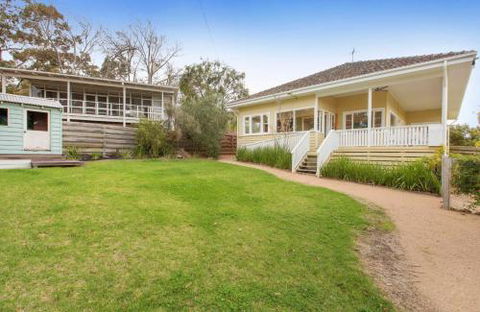 BEACHSIDE GETAWAY DROMANA - Accommodation Broadbeach 6