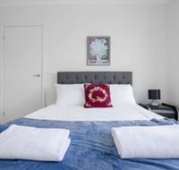 Captivating Large 4brnarre Warren - Accommodation Broadbeach