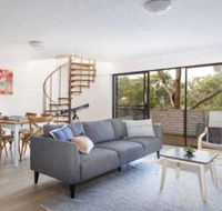 20 Booneroo  Walk To The Beach - Accommodation Broadbeach