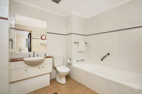 HC102 Karrabee Avenue Huntleys Cove - Accommodation Broadbeach 3