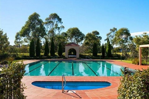 HC102 Karrabee Avenue Huntleys Cove - Accommodation Broadbeach 2