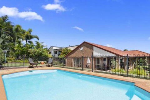 BB233 Banksia Beach Family Home 4 Bedrooms - Accommodation Broadbeach 0