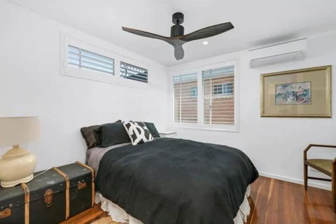 Spacious 2 Bedroom Townhouse In Southport - Accommodation Broadbeach 5