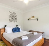 Pembroke on the Park Cottage - Home Away From Home - Accommodation Broadbeach