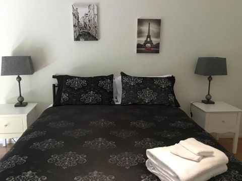 Rail Trail Cottage - Accommodation Broadbeach 2