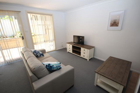 Waters Edge - Accommodation Broadbeach 1